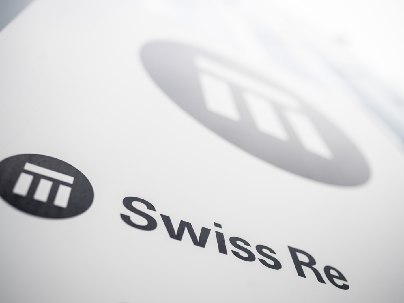 Swiss Re performe au premier semestre - SWI swissinfo.ch