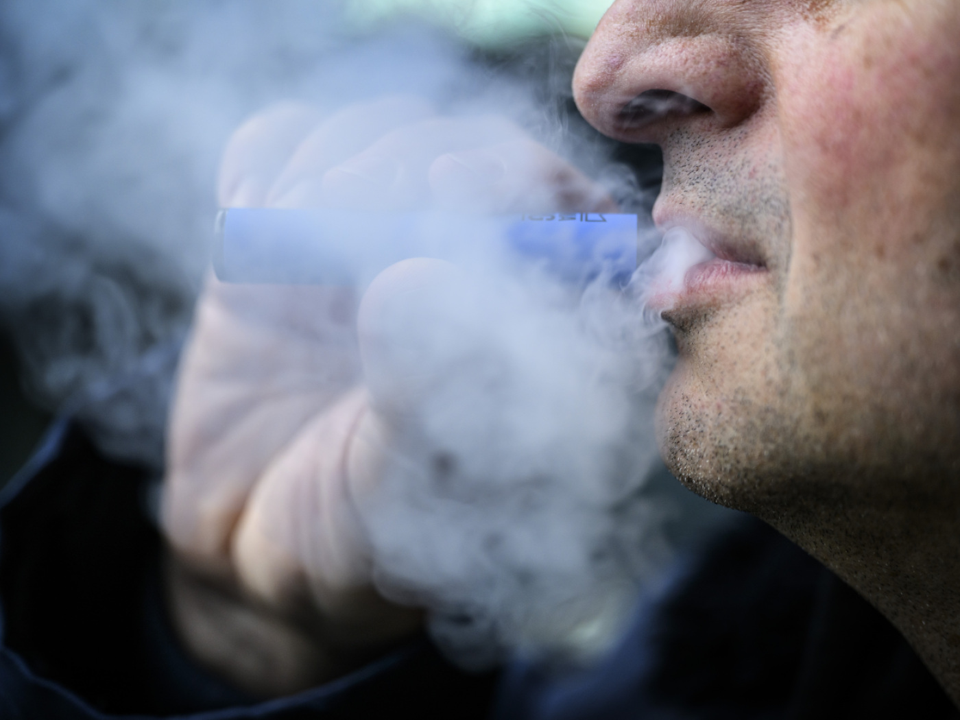 Genève interdit la vente de cigarettes électroniques à usage unique