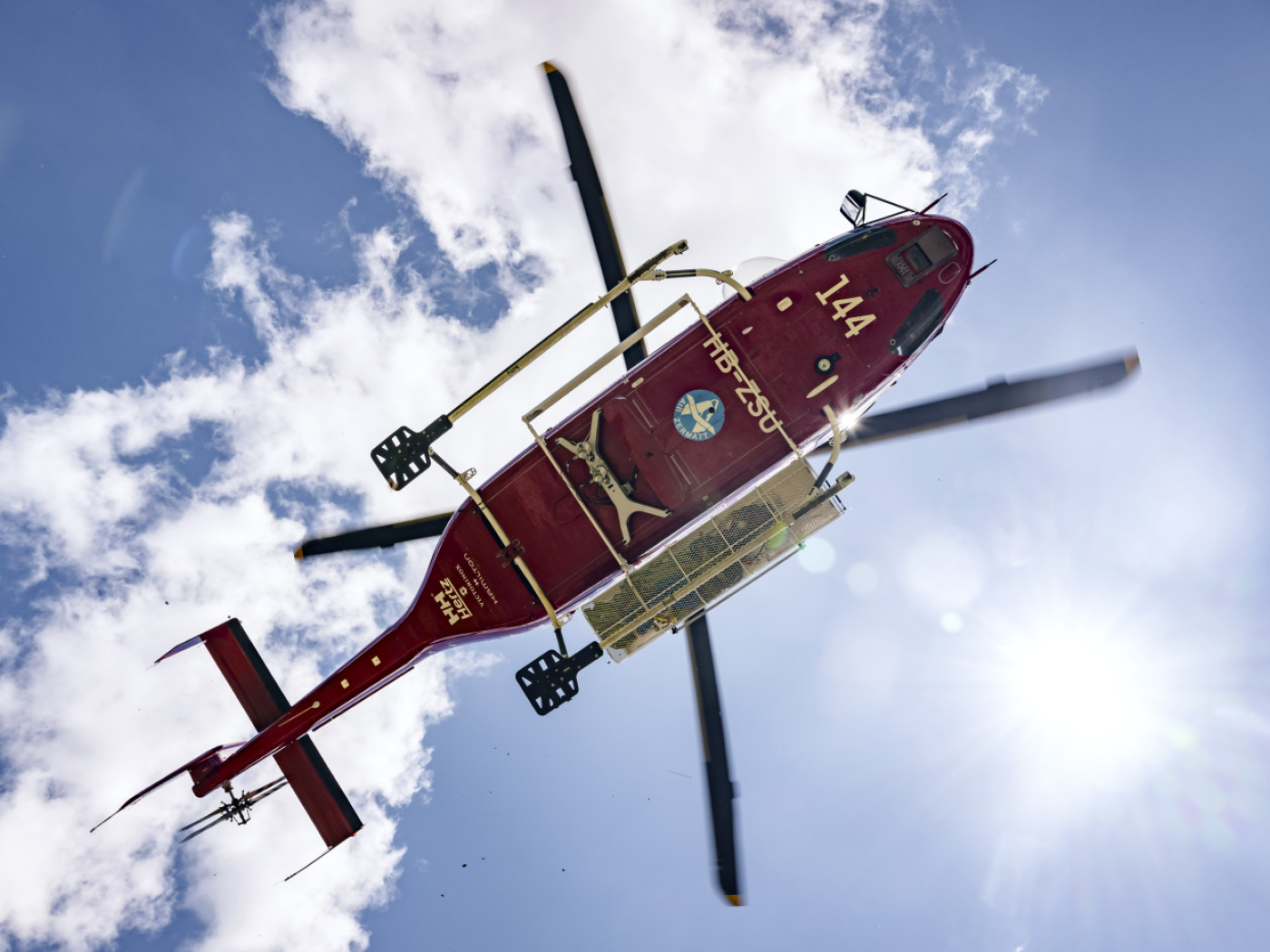 Alpinist dies near Zermatt VS after falling into crevasse