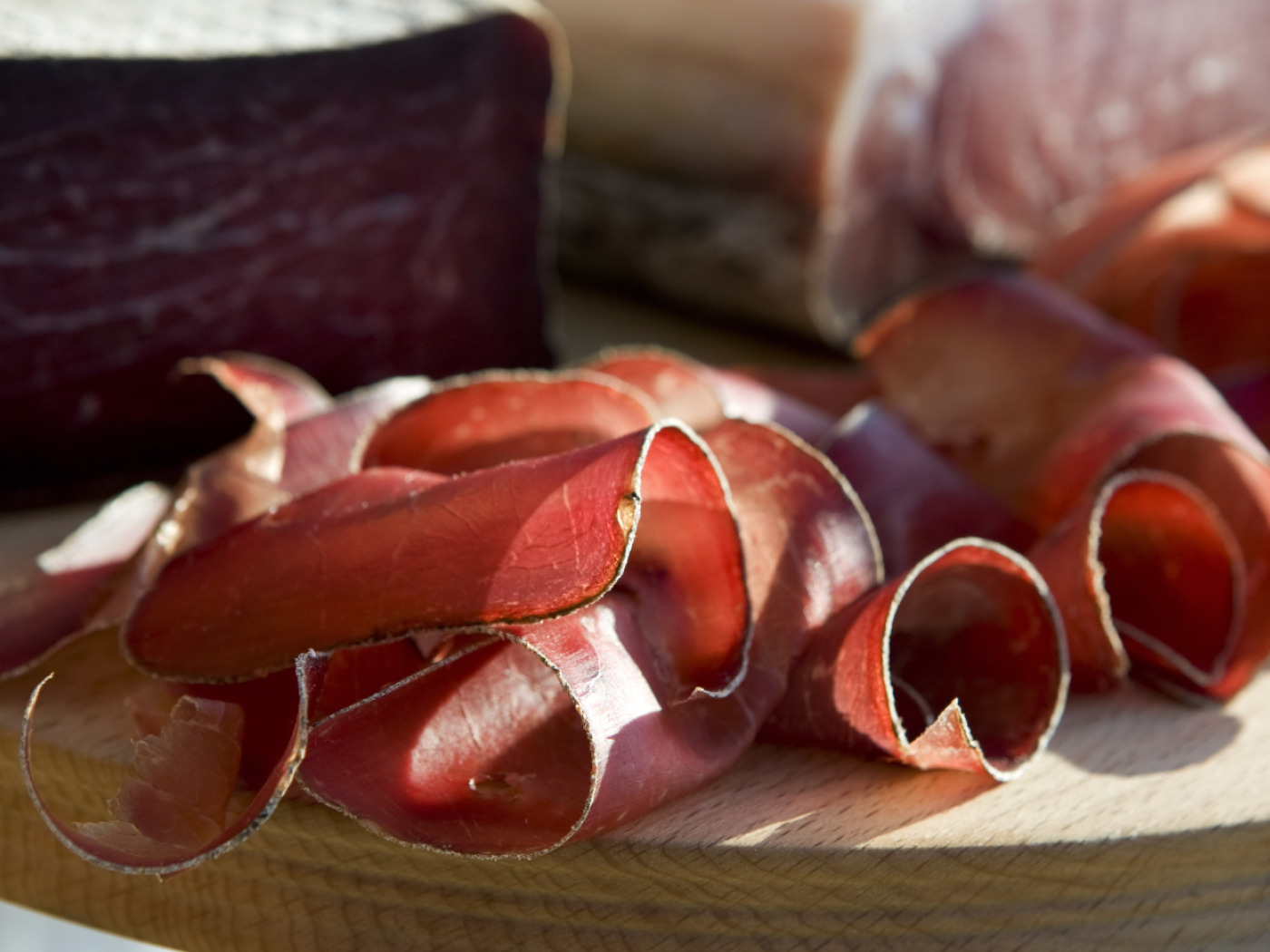 Faced with high debt, Orior cuts its losses