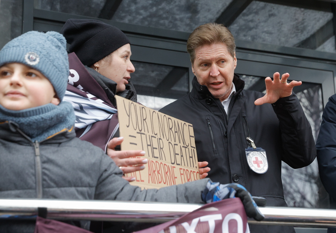 epa11880496 Jurg Eglin, ICRC's Head of Delegation in Ukraine, speaks during a rally of Ukrainians in support of prisoners of war and missing people, calling for authorities to find and return their relatives from Russian captivity, near the office of the International Committee of the Red Cross (ICRC) in Kyiv, Ukraine, 07 February 2025. EPA/SERGEY DOLZHENKO