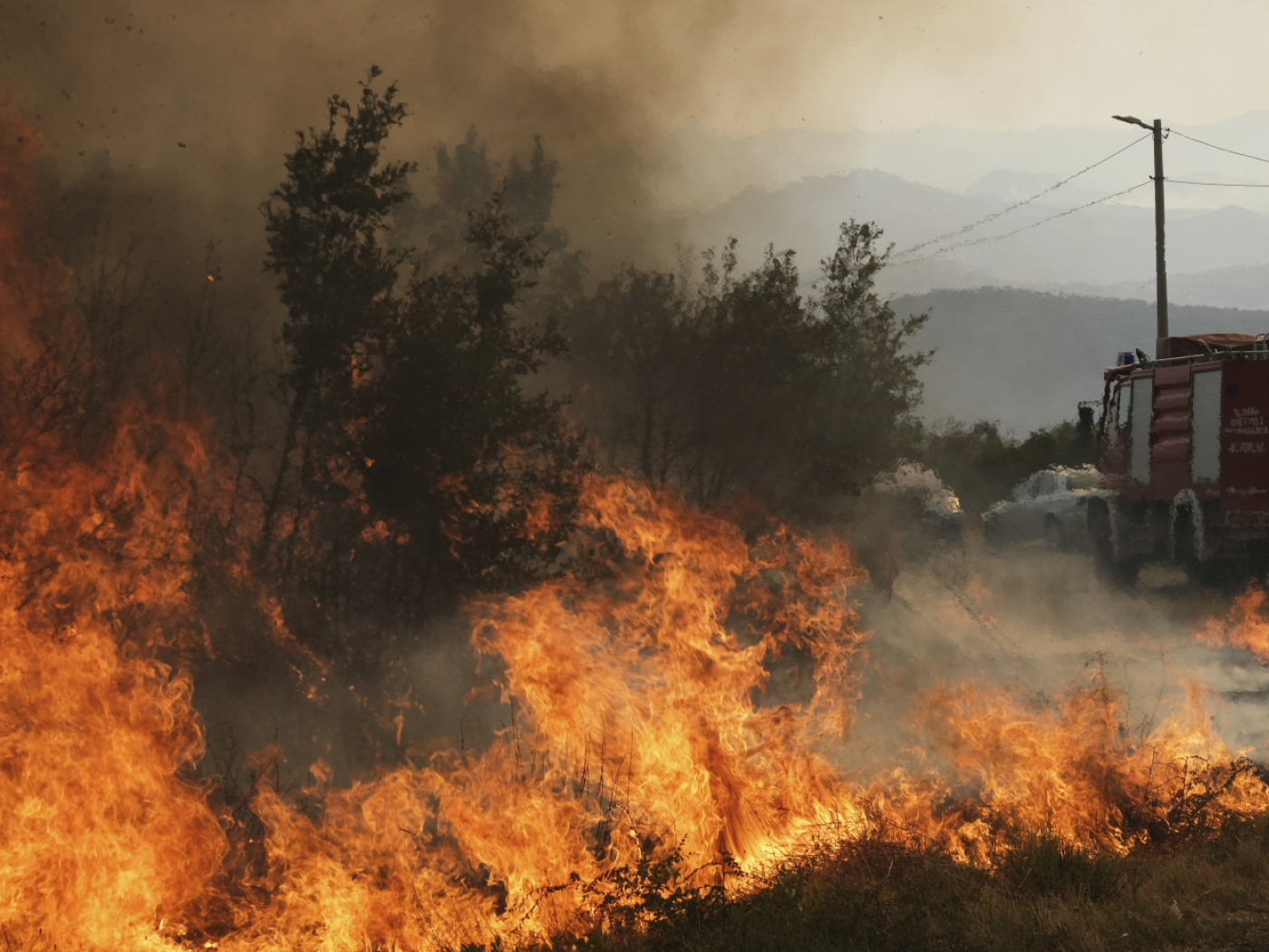 Berne sends emergency aid to fire-stricken Montenegro