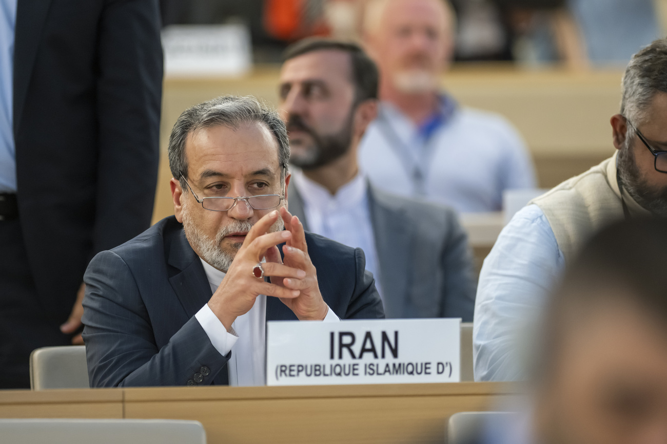 Diplomatas reunidos no Conselho de Direitos Humanos da ONU.