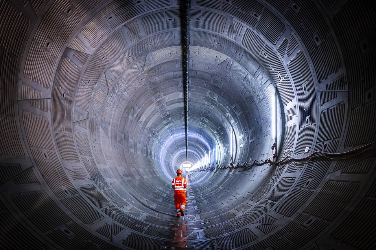 tunnel