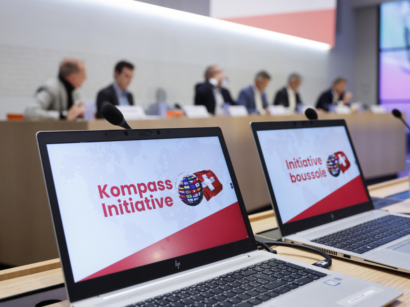 Committee has gathered signatures for Kompass initiative