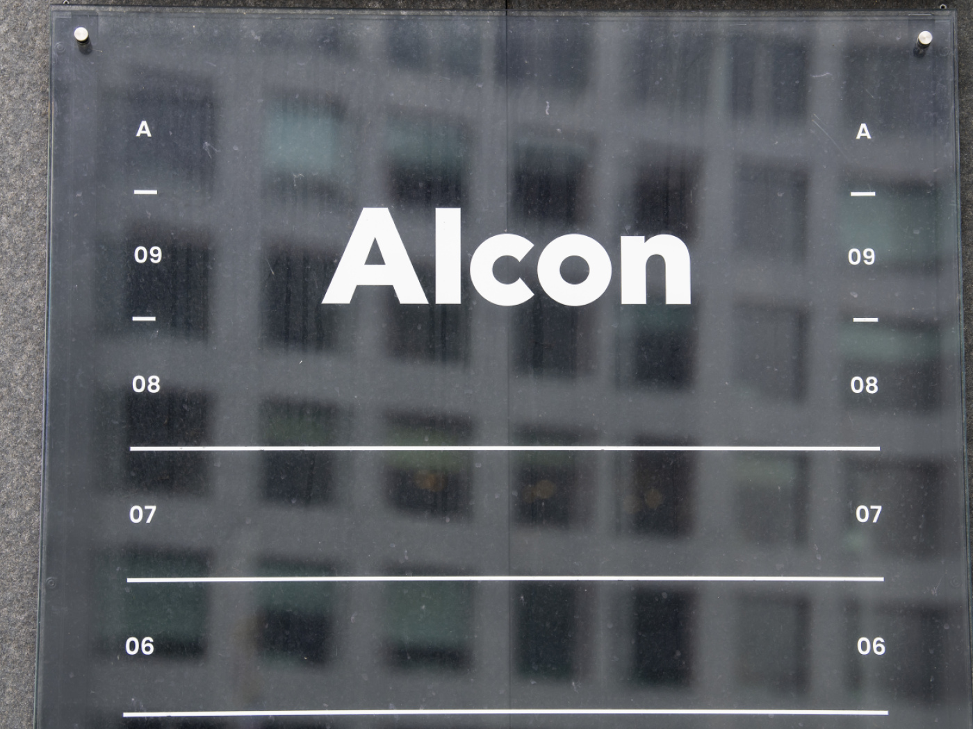 Alcon strengthens lens business with billion-euro takeover