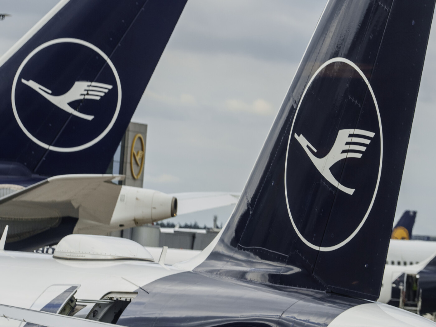 Компания Lufthansa может закупить новые самолёты Boeing через Швейцарию, а это поможет повлиять на торговый баланс Швейцарии и США