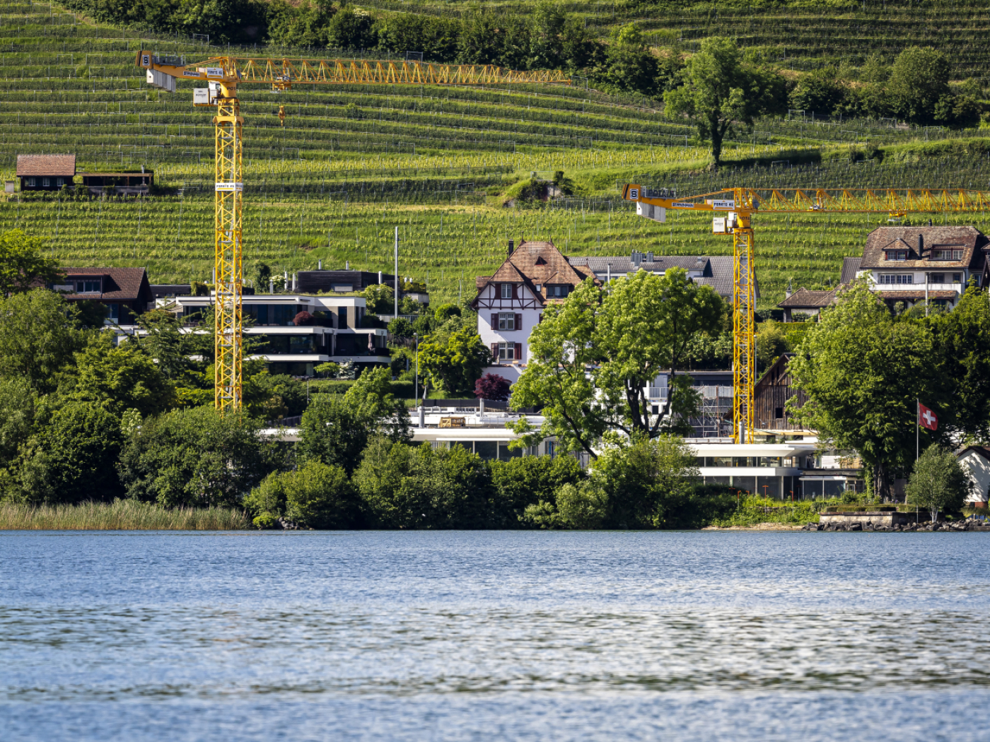 Federer Rapperswil Der Hausbau der Federers in Rapperswil-Jona schreitet voran - SWI ...