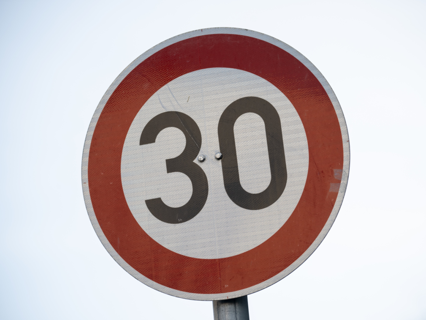 The ATE launches a petition against the 30 km/h ban