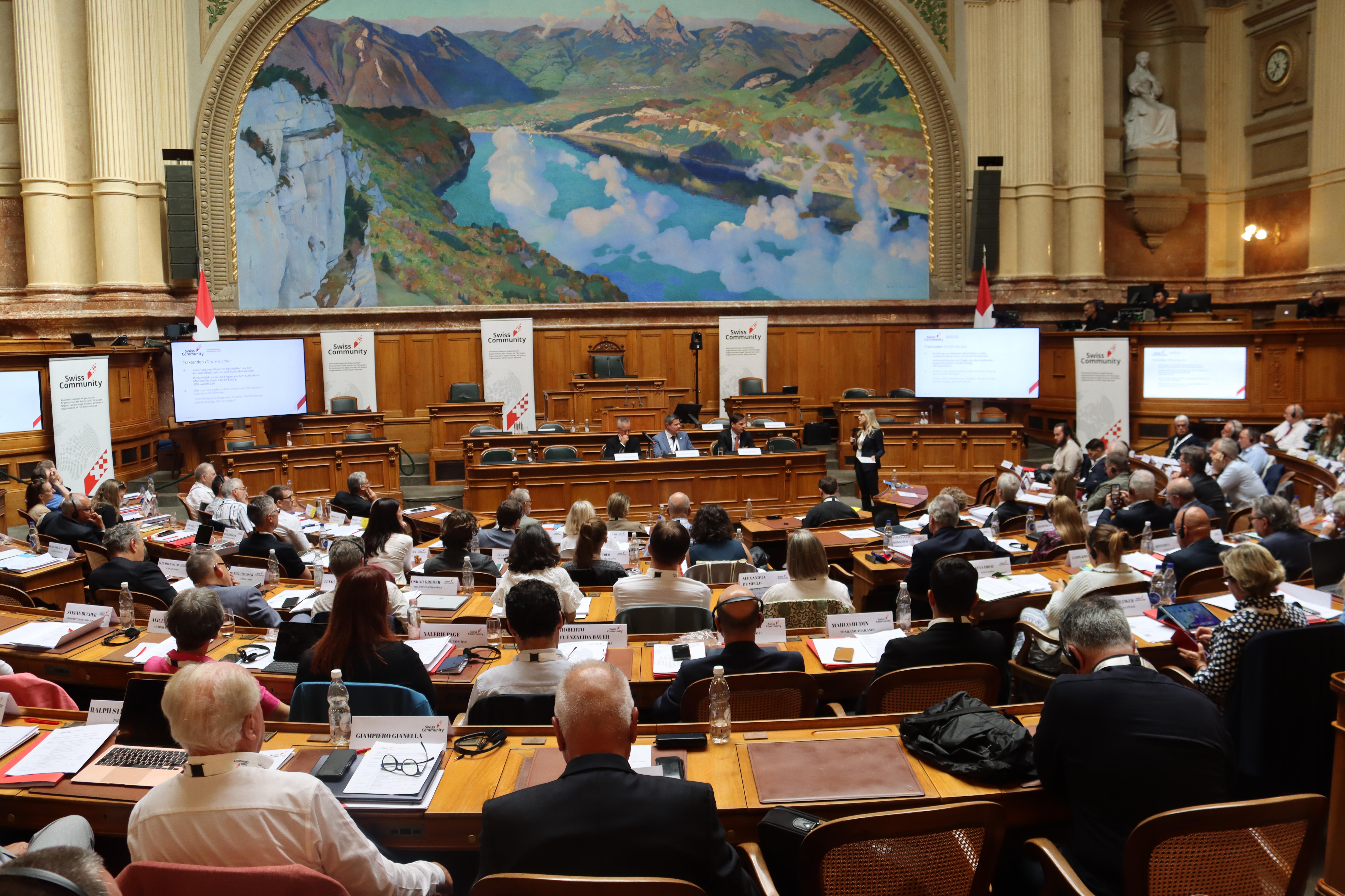 Tensions surface at Council of the Swiss Abroad