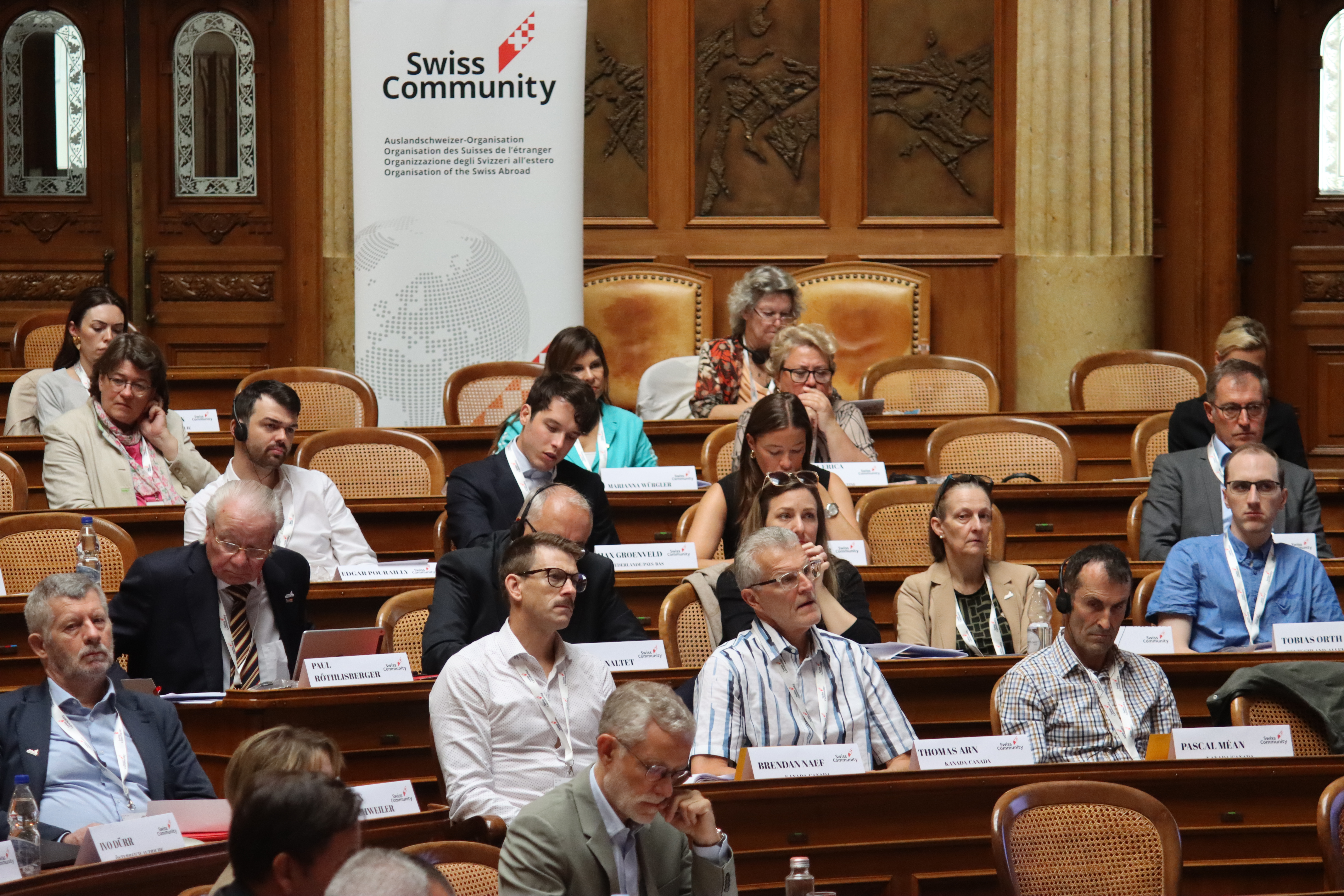 The new Council of the Swiss Abroad has more young delegates.