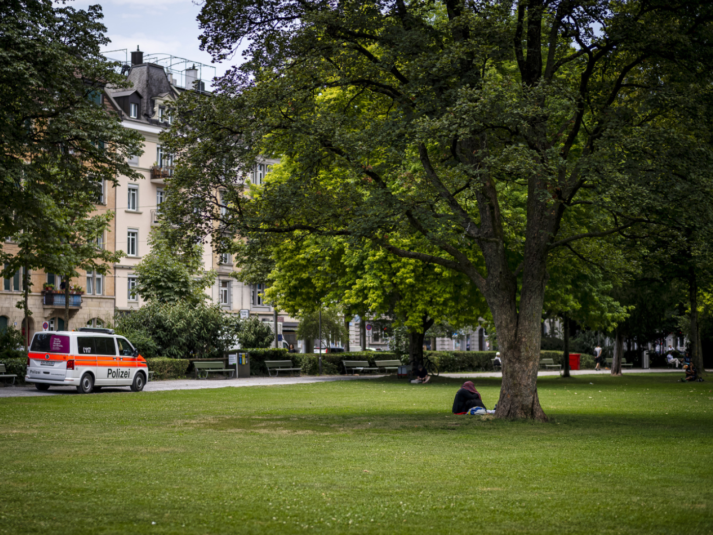 Zurich opens drop-in centre for drug addicts from abroad