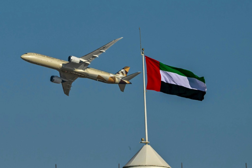 الإمارات تضيف فئات جديدة لأغراض طلب الحصول على تأشيرات الدخول