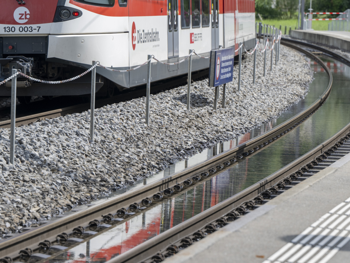 洋書 TEE-Zuege in der Schweiz / PeterGoette TEE-Züge in der Schweiz: Sowie Schweizer TEE-Züge im Ausland