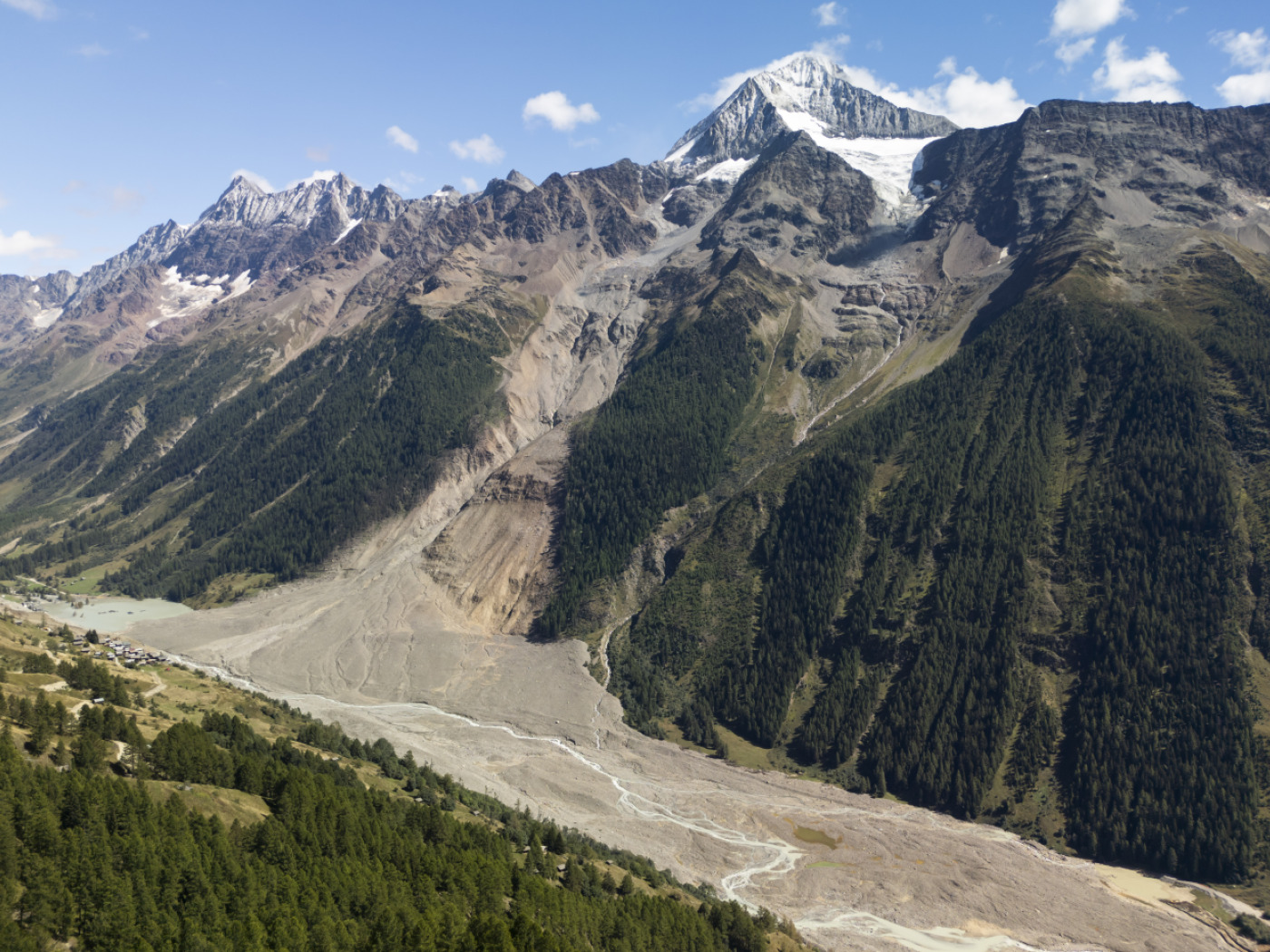 Valais parliament authorises rapid aid for Blatten