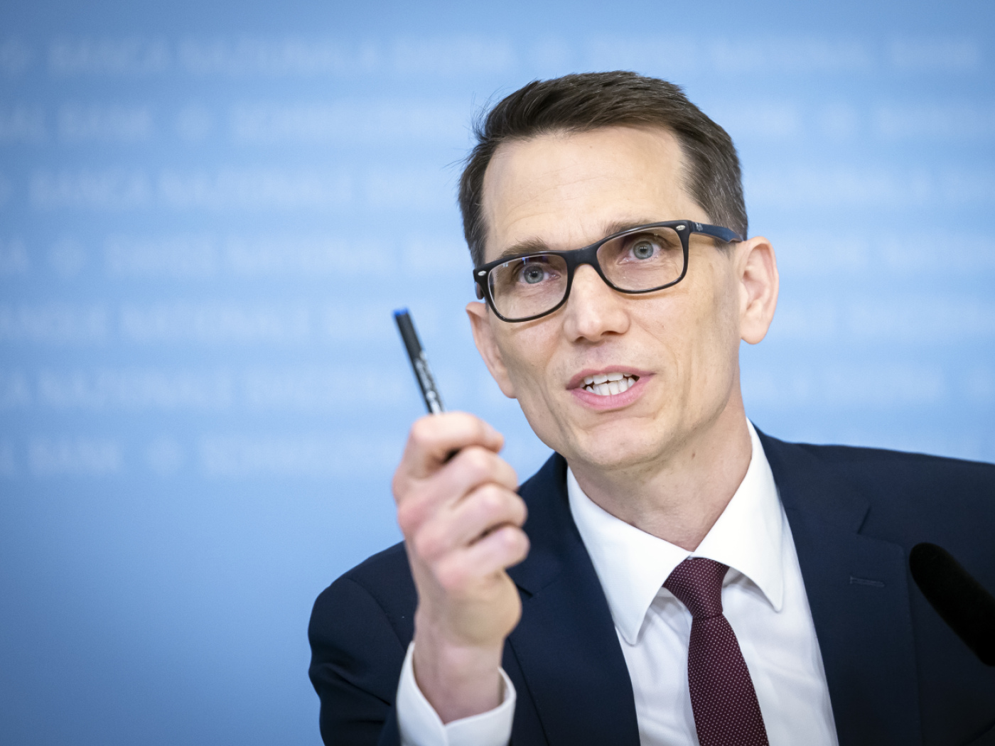SNB Chairman warns of the side effects of negative interest rates