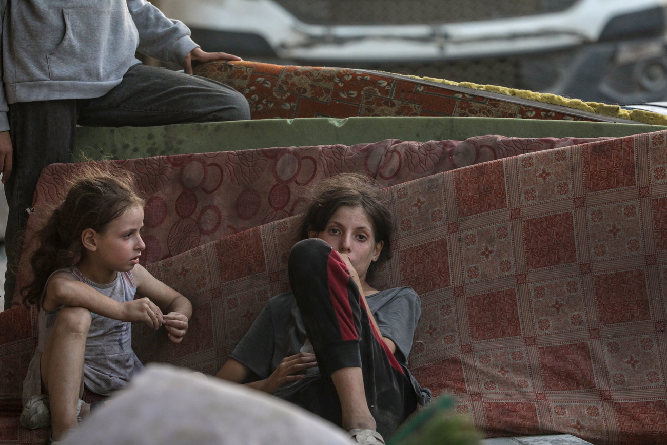 due bambine a gaza