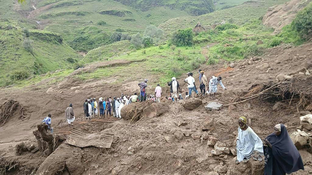 Un deslizamiento de tierra arrasa una aldea de Sudán y deja más de 1.000  muertos - SWI swissinfo.ch