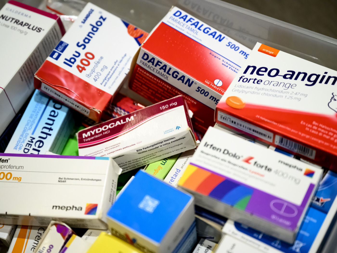 Trump announces 100% tariffs on medicines