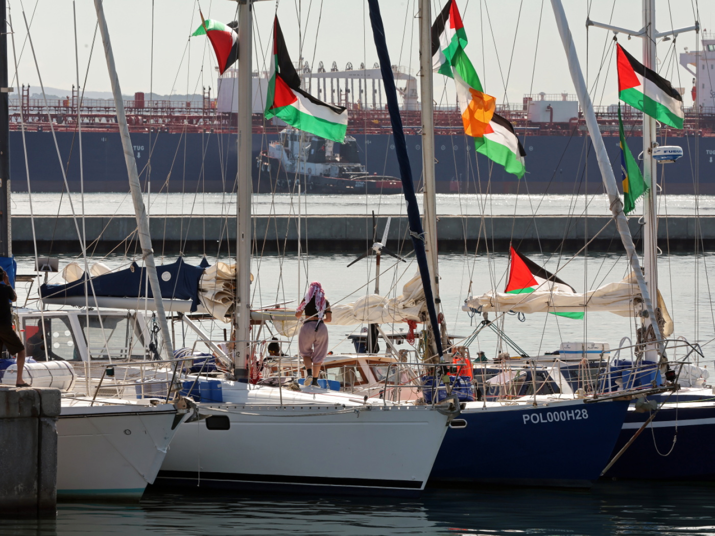 Appeal to Berne to protect Swiss nationals en route to Gaza