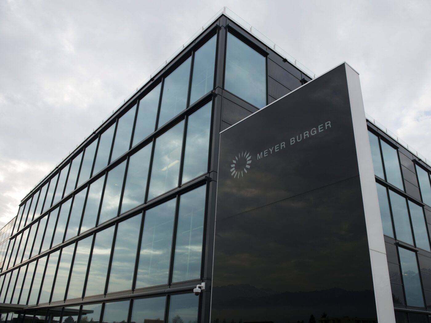 Meyer Burger to be delisted - trading remains suspended