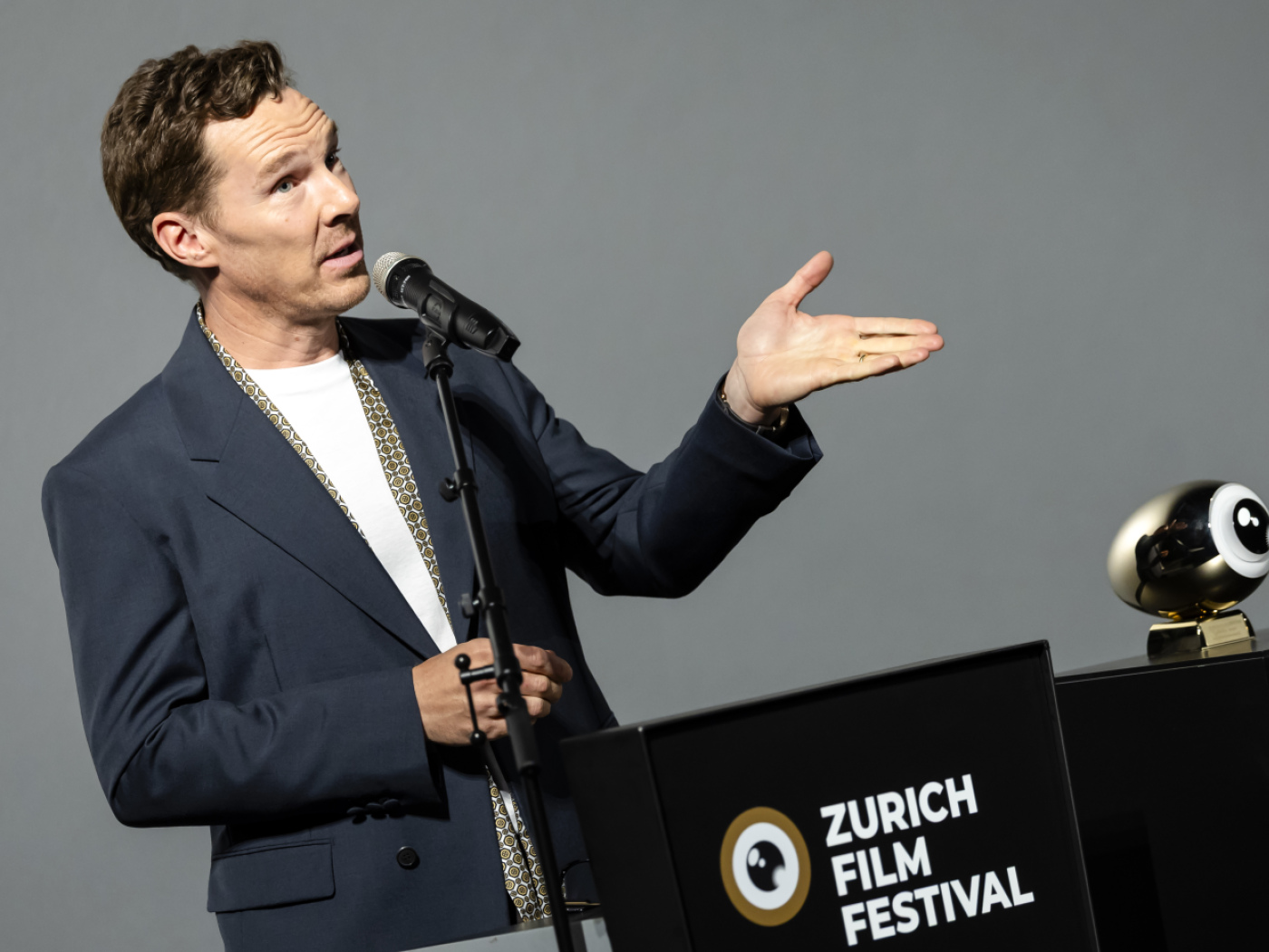 Actors Benedict Cumberbatch And Claire Foy Honoured At Zurich Film actors-benedict-cumberbatch-and-claire-foy-honoured-at-zurich-film