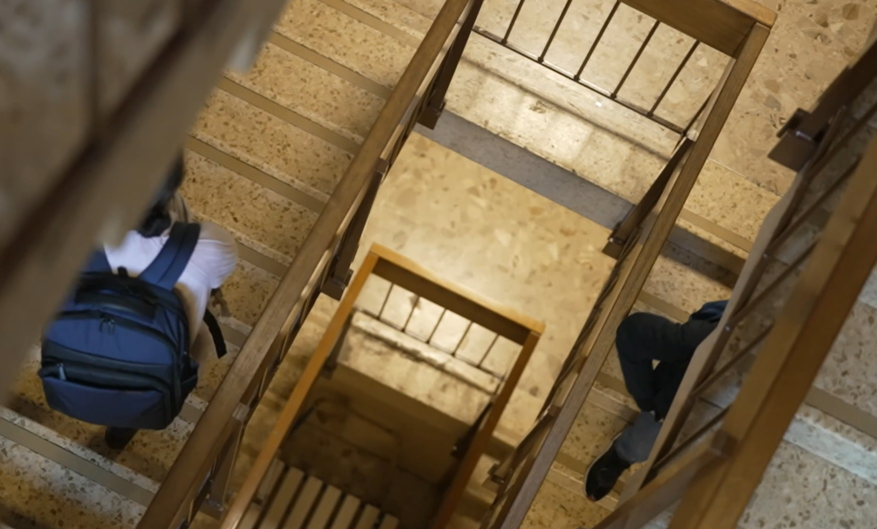 Treppenhaus einer Schule