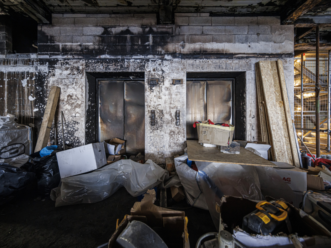 interno di glacier 3000 dopo l'incendio