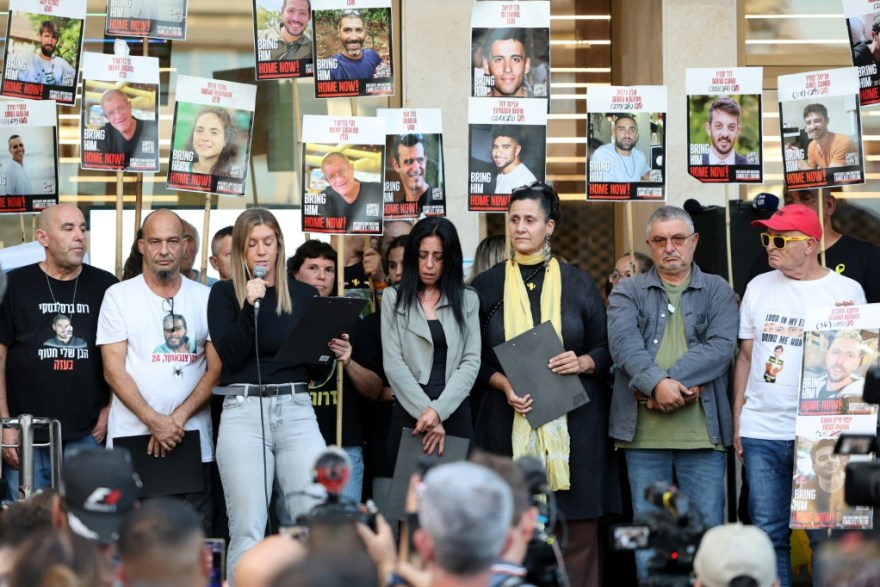 2025-10-12T123A493A51Z-90154193