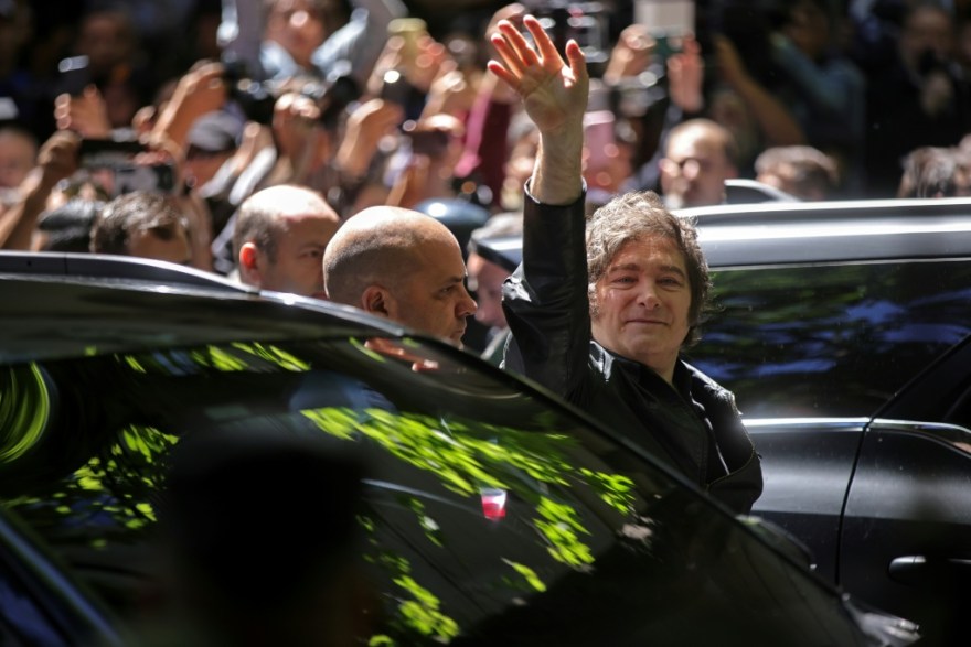 2025-10-26T043A583A26Z-90226858