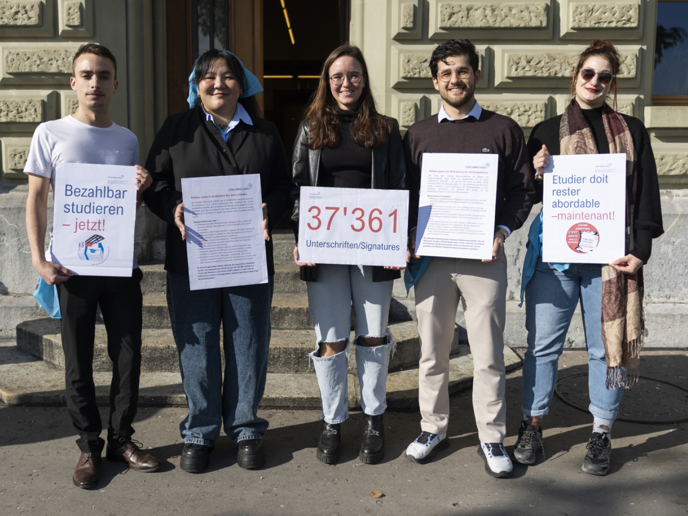 Start of student rallies in Switzerland
