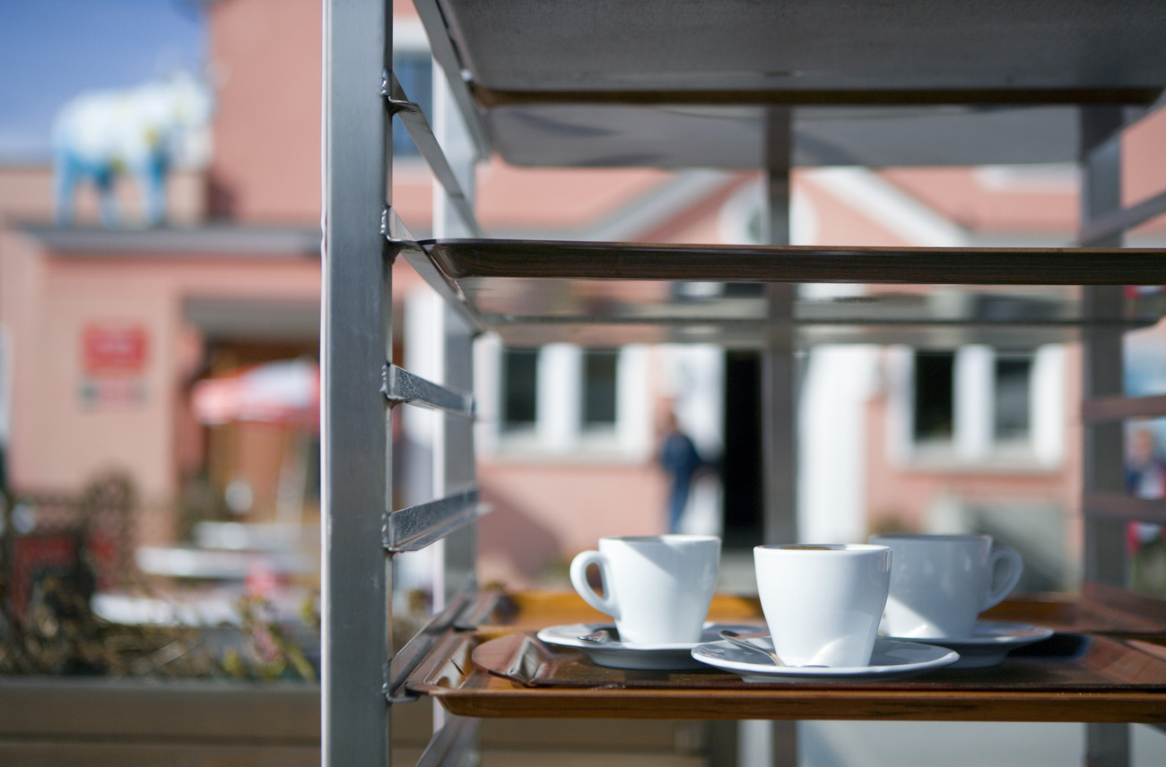 Catering establishments in the Engadin rely on cross-border commuters to fill their vacancies (symbolic image).