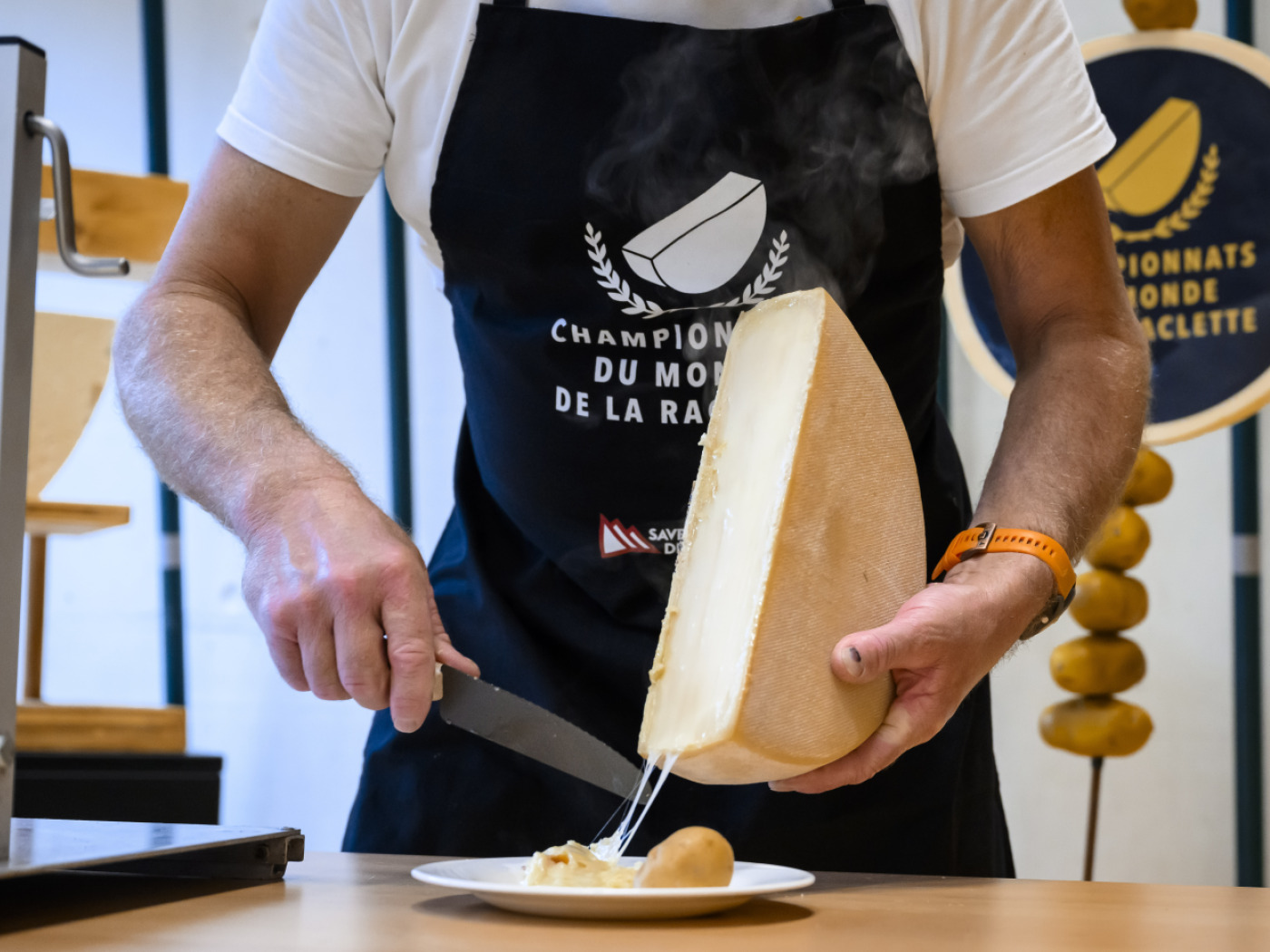 World Raclette Championships: over 150 cheeses in the running