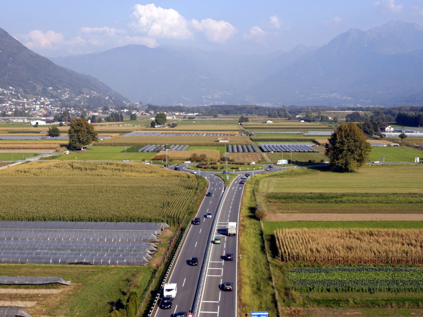 rotonda nei pressi dell'aeroporto di locarno