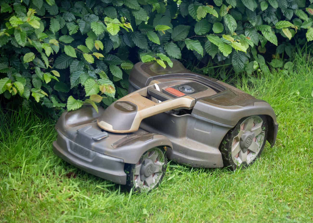 Robot tagliaerba