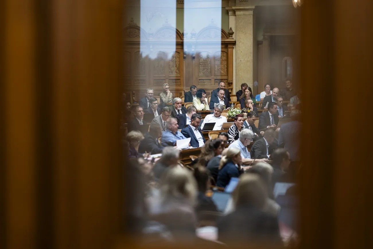 國民院議員在秋季會議最後一天舉行投票。