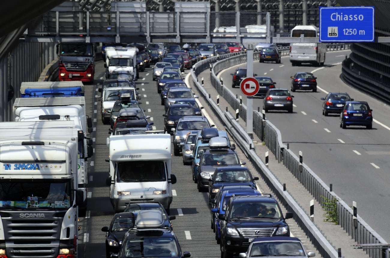 Traffico all'altezza di Chiasso.