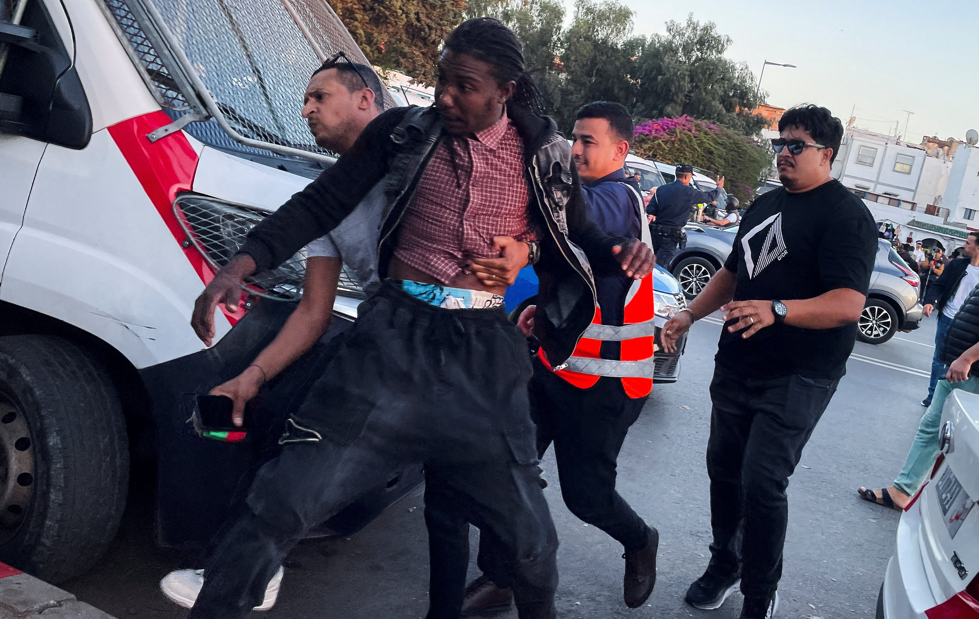 احتجاجات شبابية في المغرب تتحول إلى أعمال عنف في يومها الرابع