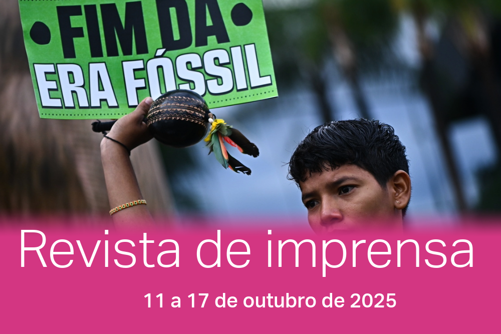 Indígenas participando de protesto