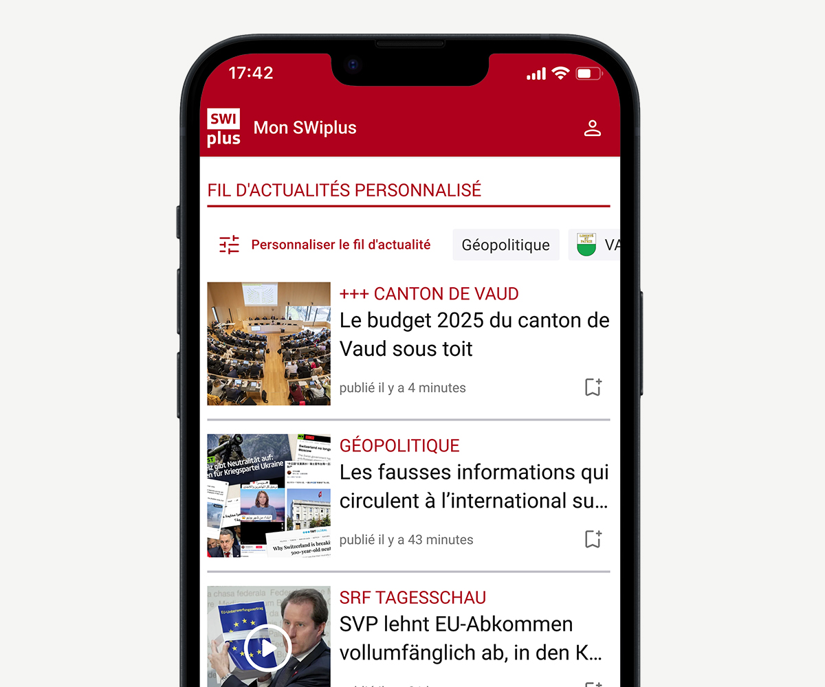 App SWIplus: votre lien avec la Suisse. Un écran de l'application avec le fil d'actualité personnalisable.