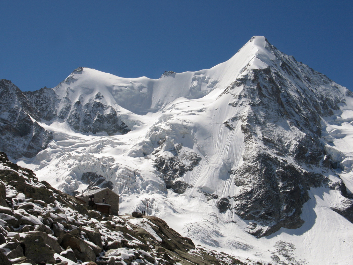 Remains of missing alpinist found after more than 30 years