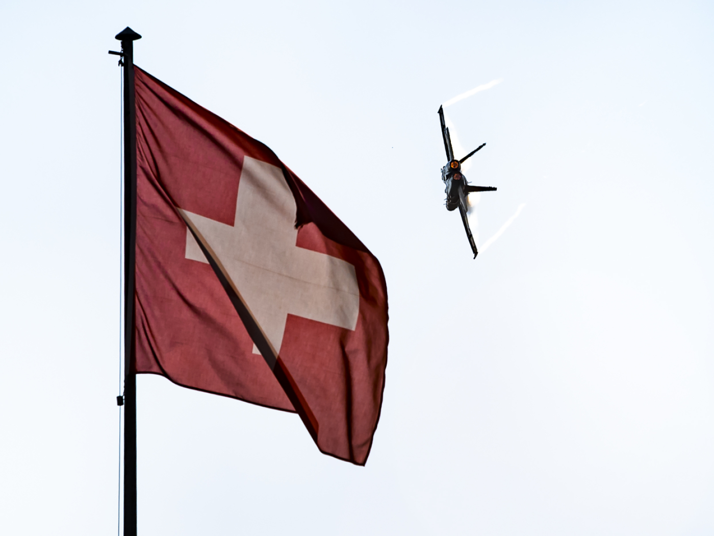 Switzerland working to avoid shortage of military pilots