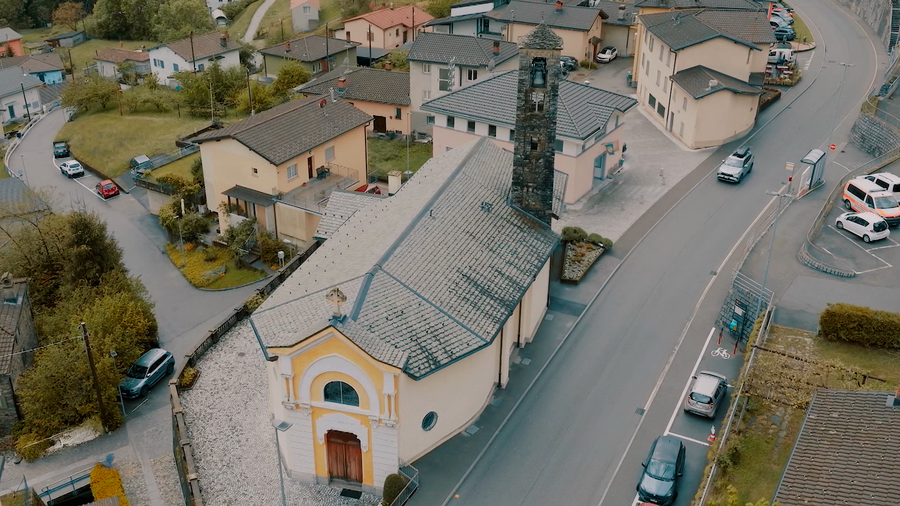 La chiesa di Isone dall'alto