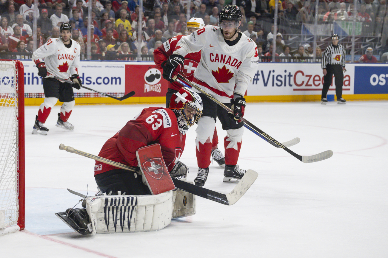 Un momento della partita Svizzera-Canada durante i mondiali del 2024.