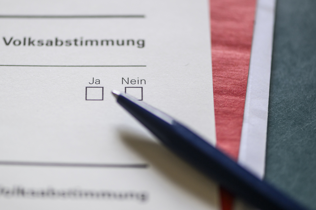 Penna e scheda di voto