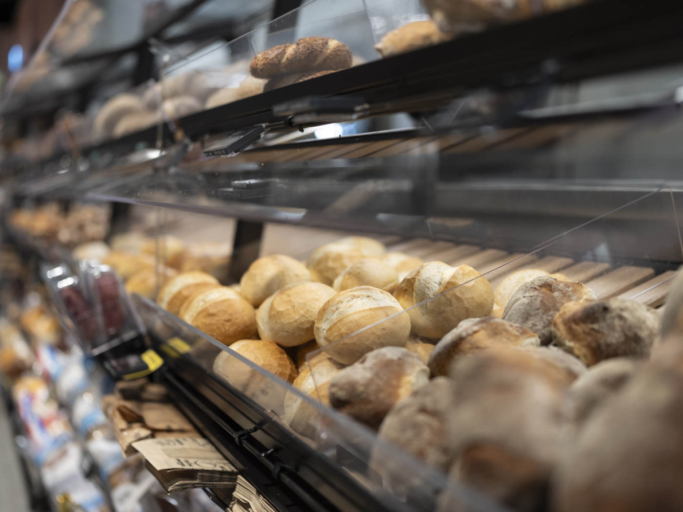 pane esposto in un supermercato