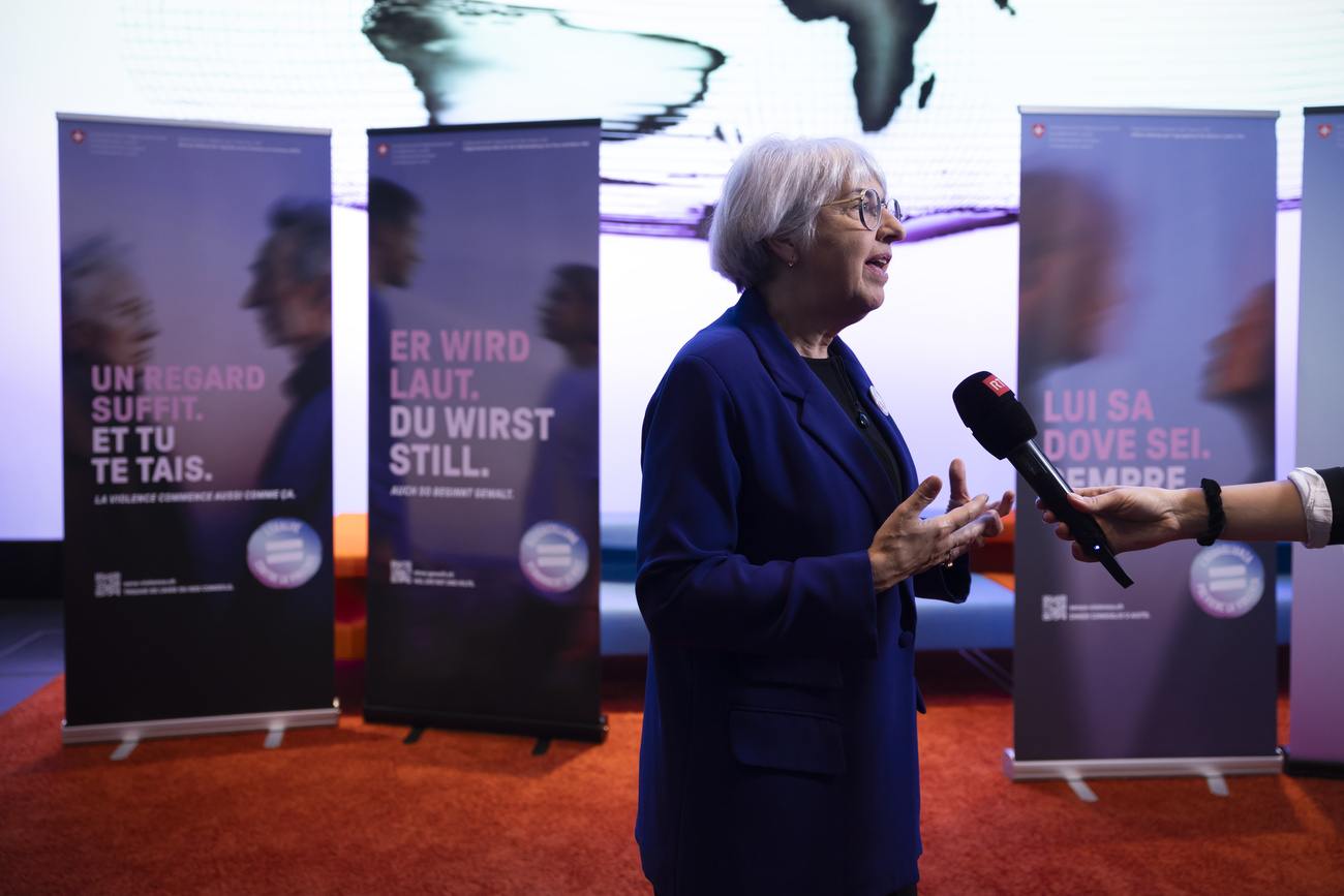 In Switzerland, more than 21,000 cases of domestic violence were recorded in 2024,, recalled Elisabeth Baume-Schneider.