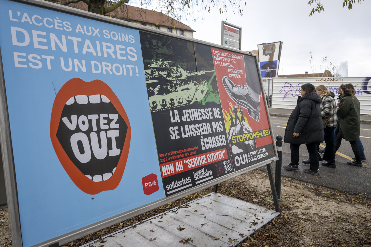 Manifesti in vista delle votazioni