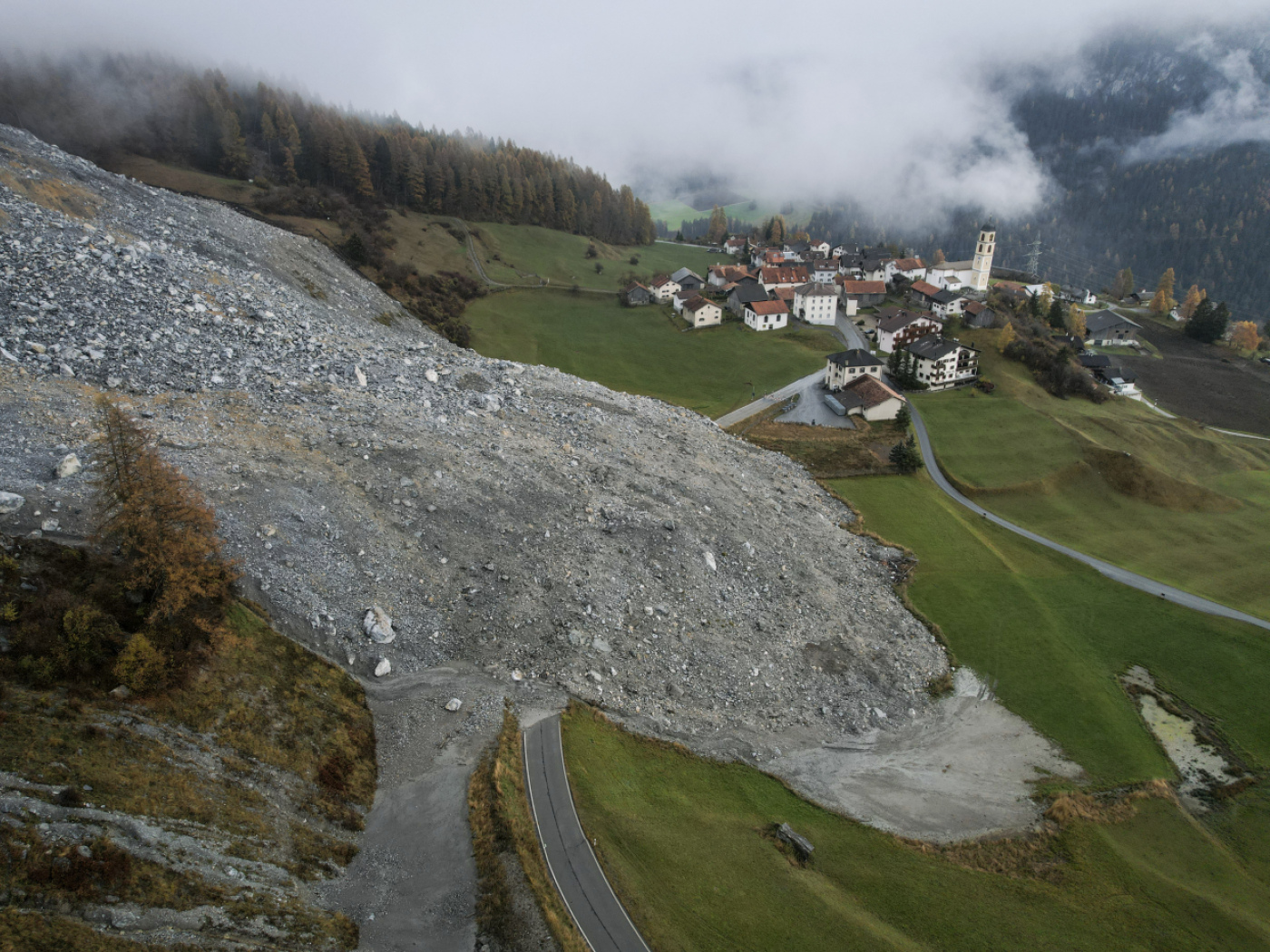 Geologists expect new rockfall above Brienz GR