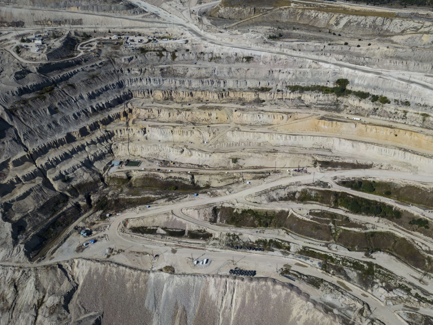 Commodities sector almost as important for Switzerland as tourism